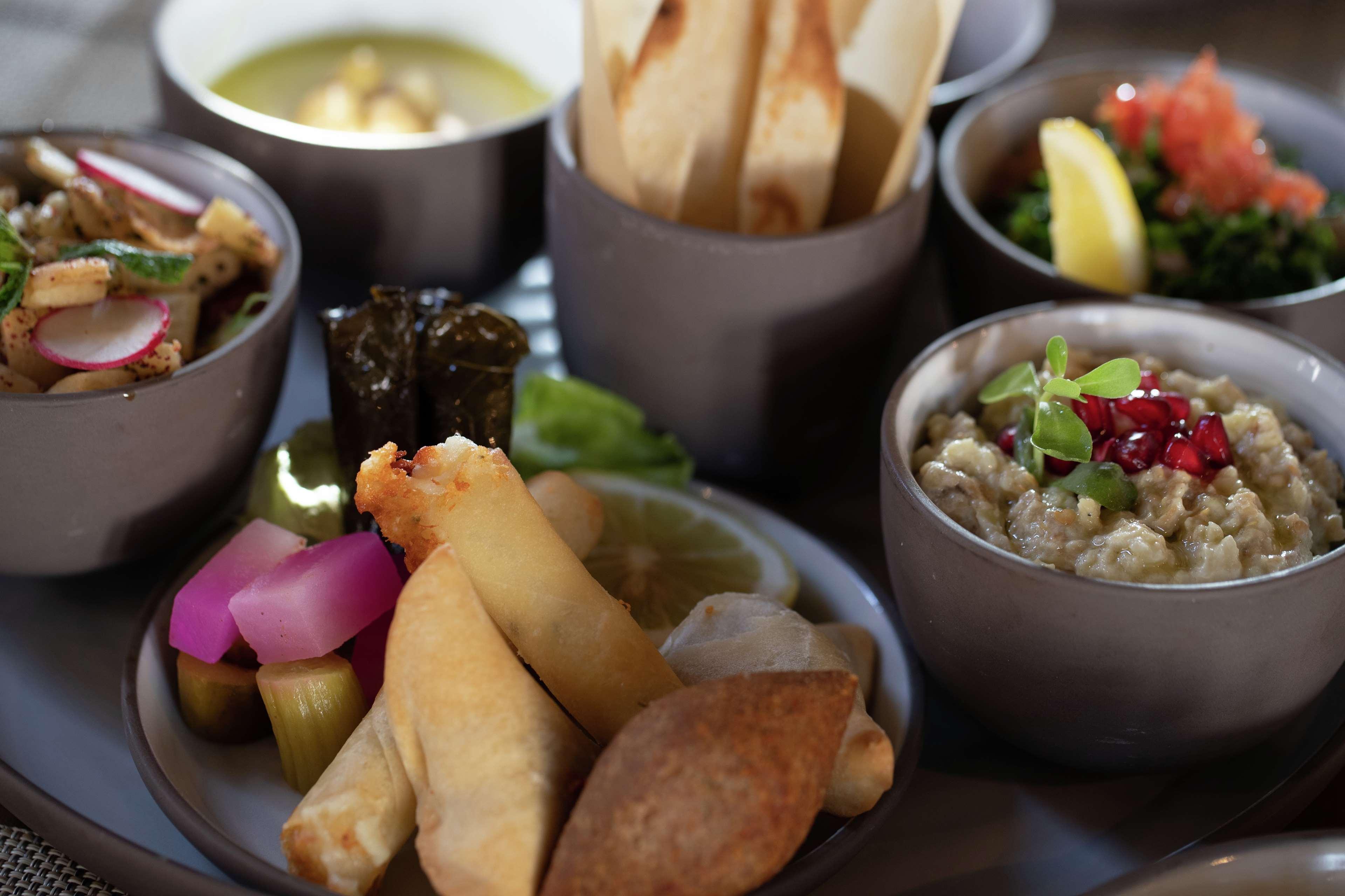 Al Seef Heritage Dubai, Curio Collection By Hilton