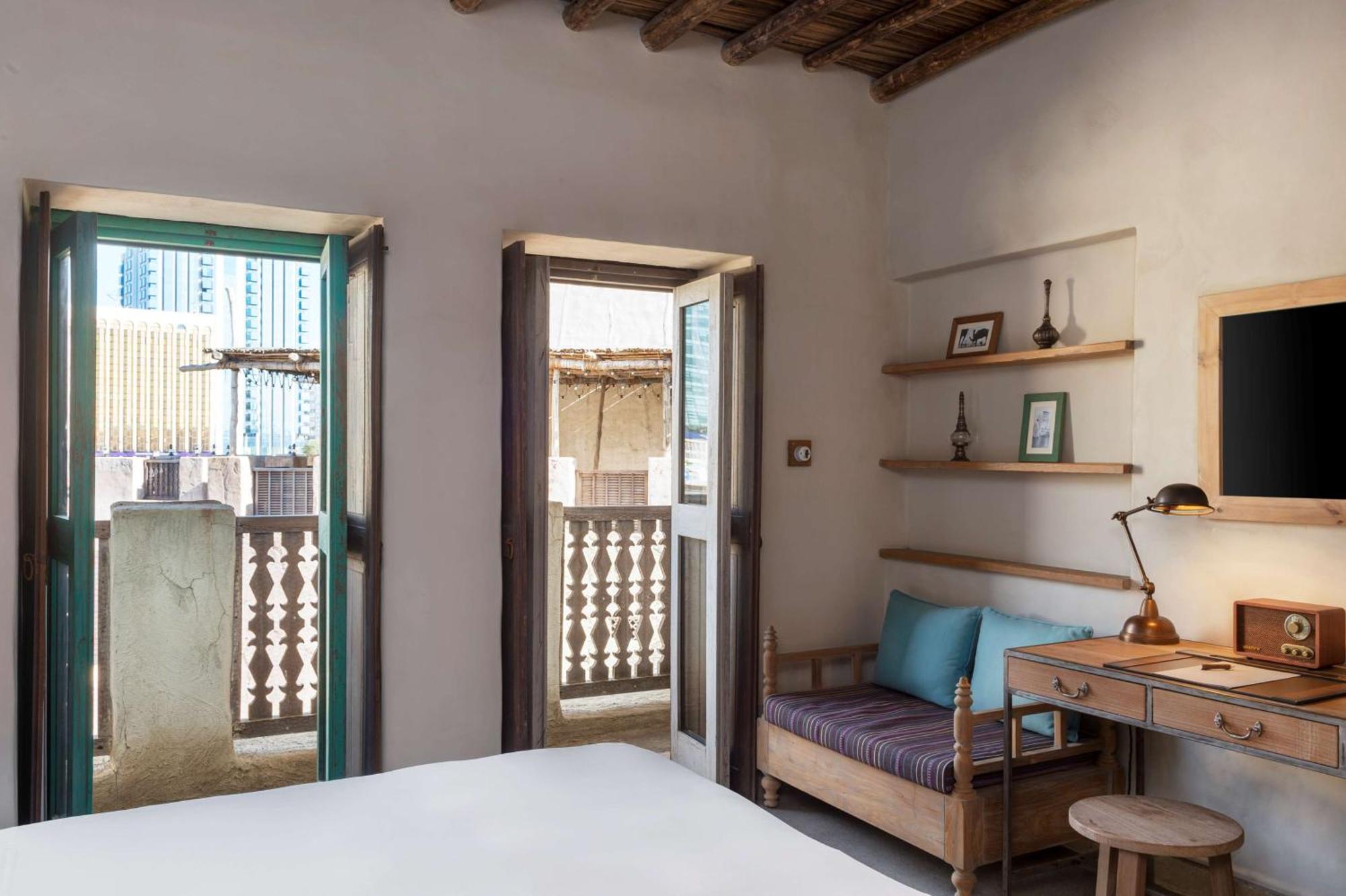 Al Seef Heritage Dubai, Curio Collection By Hilton Hotel